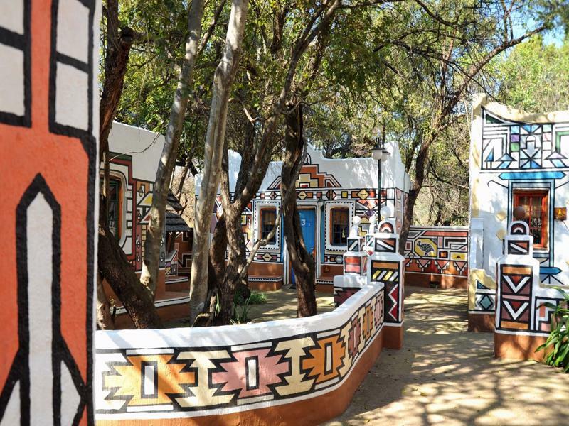 Aha Lesedi African Lodge & Cultural Village Broederstroom Exterior photo