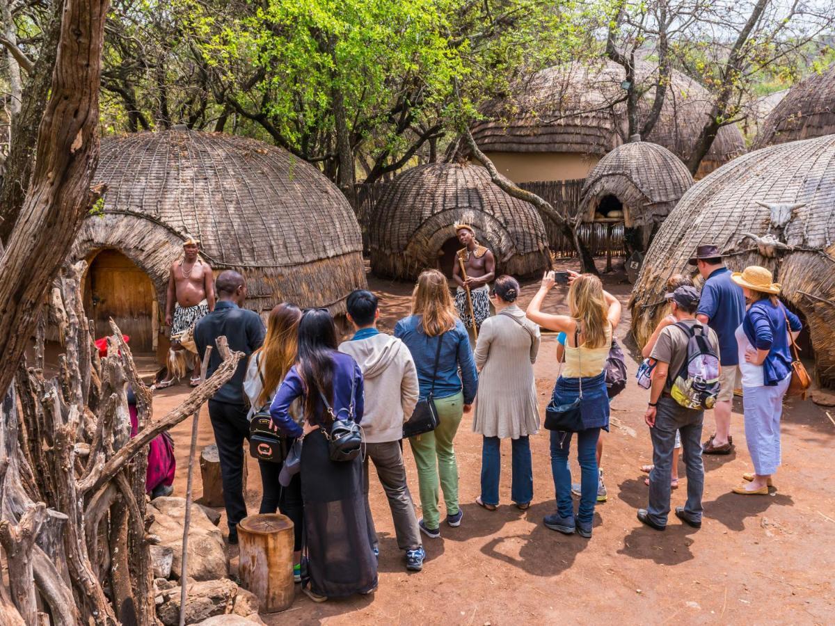 Aha Lesedi African Lodge & Cultural Village Broederstroom Exterior photo