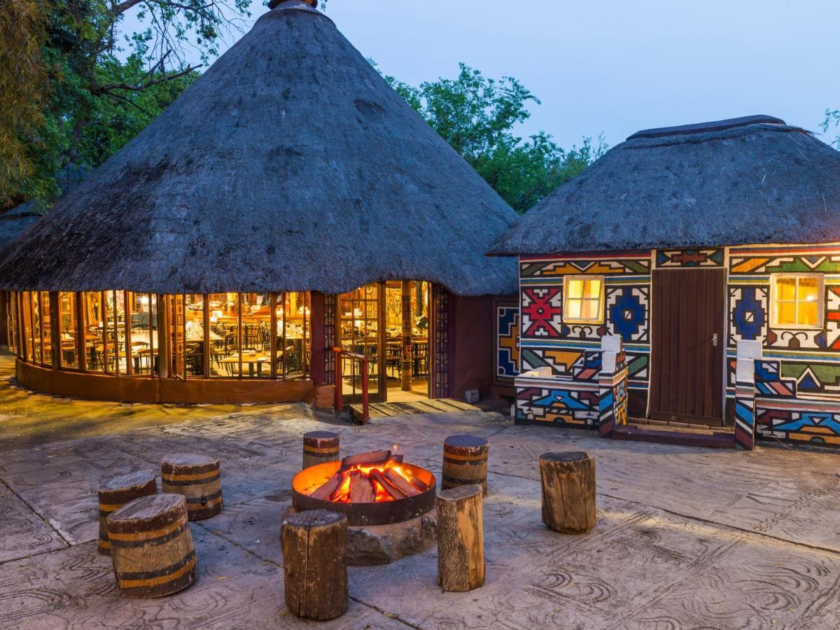 Aha Lesedi African Lodge & Cultural Village Broederstroom Exterior photo